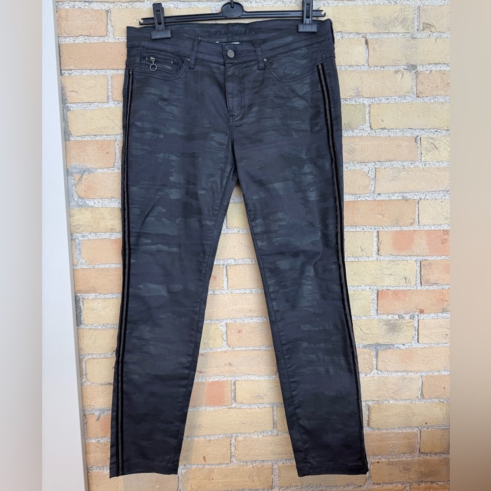 Dream Jean by Mac -waxed blue camo